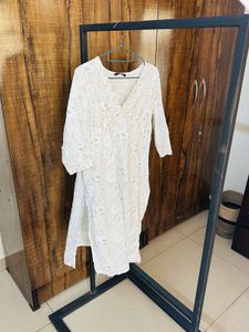 Elegant White Embroidered Kurta