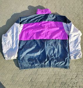UNIQUE WINDCHEATER