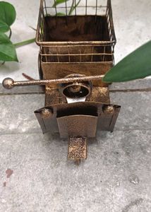 Rosemead Tricycle Planter