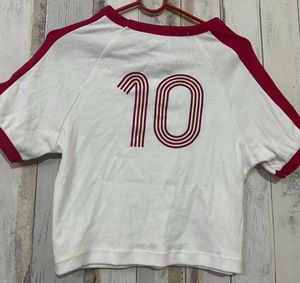 Levi’s Printed Football Crop top
