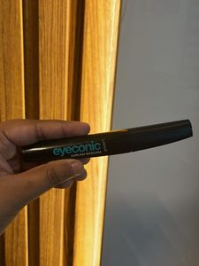 Lakme Eyeconic Curling Mascara Peacock blue