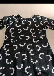 Black &amp; Green Printed Kurta