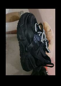 Black Sports Shoes