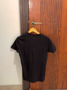 Calvin Klein Black Tshirt Slim Fit (size M)