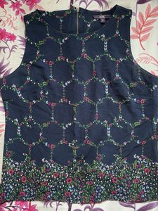 Floral Print Top with full zip at back