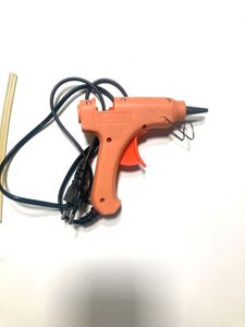Hot Glue Gun With 8 Sticks