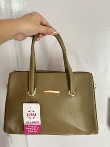 Olive Handbag 👜