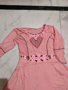 💝 Baby Pink Beautiful Frock Cutting Kurti