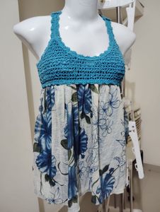 Size S- Floral Crochet Tank Top