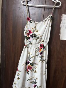 Elegant White Floral Dress