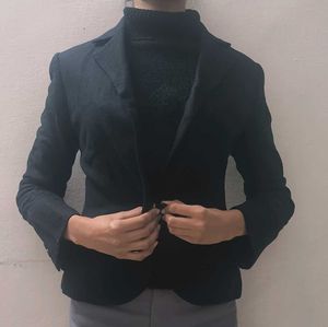 Women Black Blazer Crop