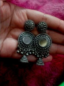 Beautiful Small Jhumki.