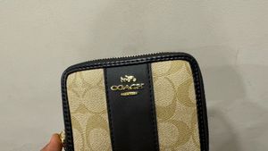 Coach Signature Zip Wallet