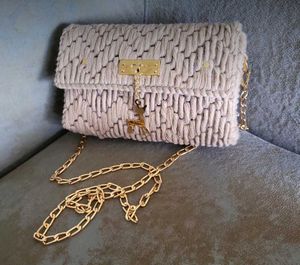 Cloudy Plush Chain Bag
