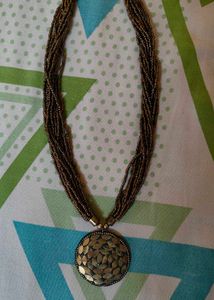 Beaded Neckless With Pendent