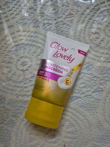 Glow & Lovely Brightening Sunscreen