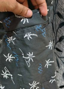 Patterned Gray Capris