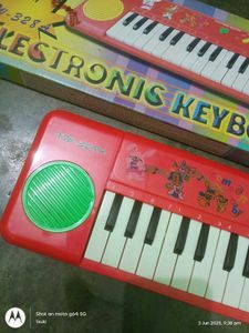Electronic Keyboard Toy