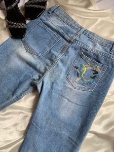 Capri Torn Denim Jeans