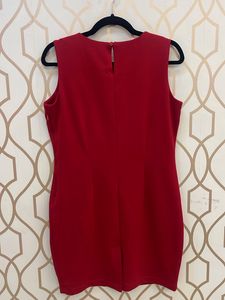 Elegant Red Sleeveless Dress for Christmas 🤶