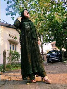Green Nayra Set.. Never Used.. Dupatta Included