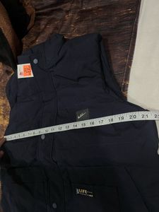 Brand new mens nike sleeveless jacket(copy)