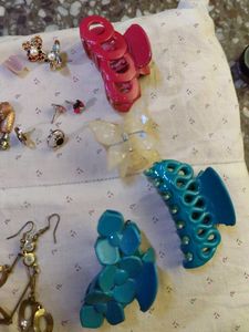 Earrings Combo Set With Hair Clip
