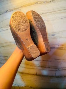 Embellish Women Sandal 👡