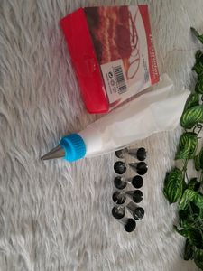 Cake Cream Cone With 11 Nozzles(Kitchen Utensils