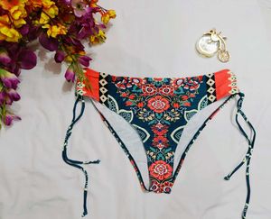 🇳🇿💫💗 Floral Print Bikini Bottom