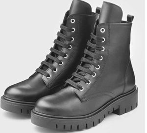 Black Boots