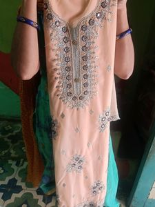 Beautiful Karachi Suit With Inner ( Unstitched )