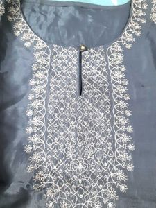 Elegant Embroidered Kurta