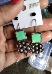 Green &amp; Silver Fashion Earrings