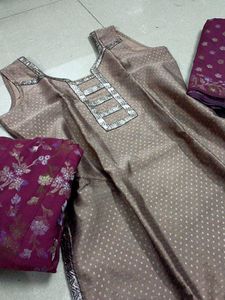 Kurta Set For Women..