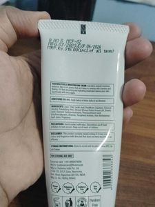 Fix Derma Fidelia Mosturizer.