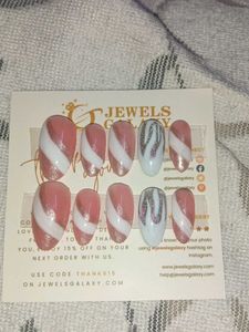 Press On Nails 💕