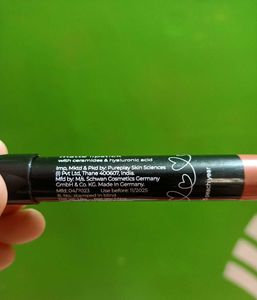 Plum Lip Crayon❤️