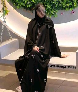 Trendy Embroidered Bow Abaya