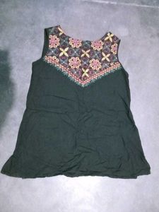 Embroidered Sleeveless Top
