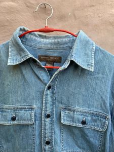 Banana Republic Tranding  oringnal Denim Shirt