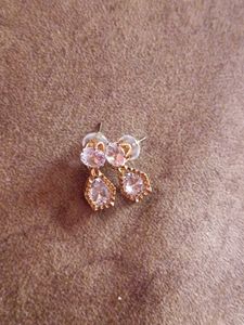 Small Studs Earring 🩷