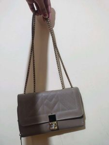 Chain Strap Crossbody Wallet