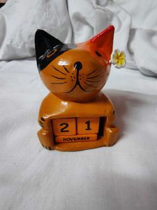 Wooden Cat Perpetual Calendar
