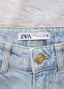 Zara Straight Fit Jeans
