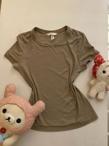 fitted h&m t shirt