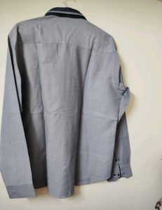 XXL Slim-fit Shirt - Like New