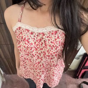 FLORAL TOP