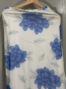 A Straight Fitted Skirt Fits XS To S