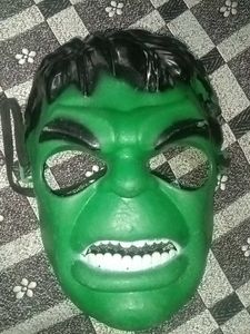 Hulk Mask &amp; Action Figure